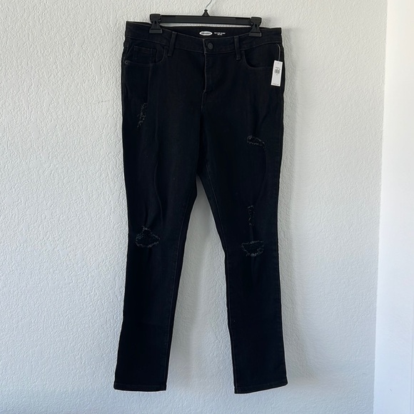NWT Old Navy Black-Wash Ripped Skinny Jeans ✨ - Picture 2 of 4